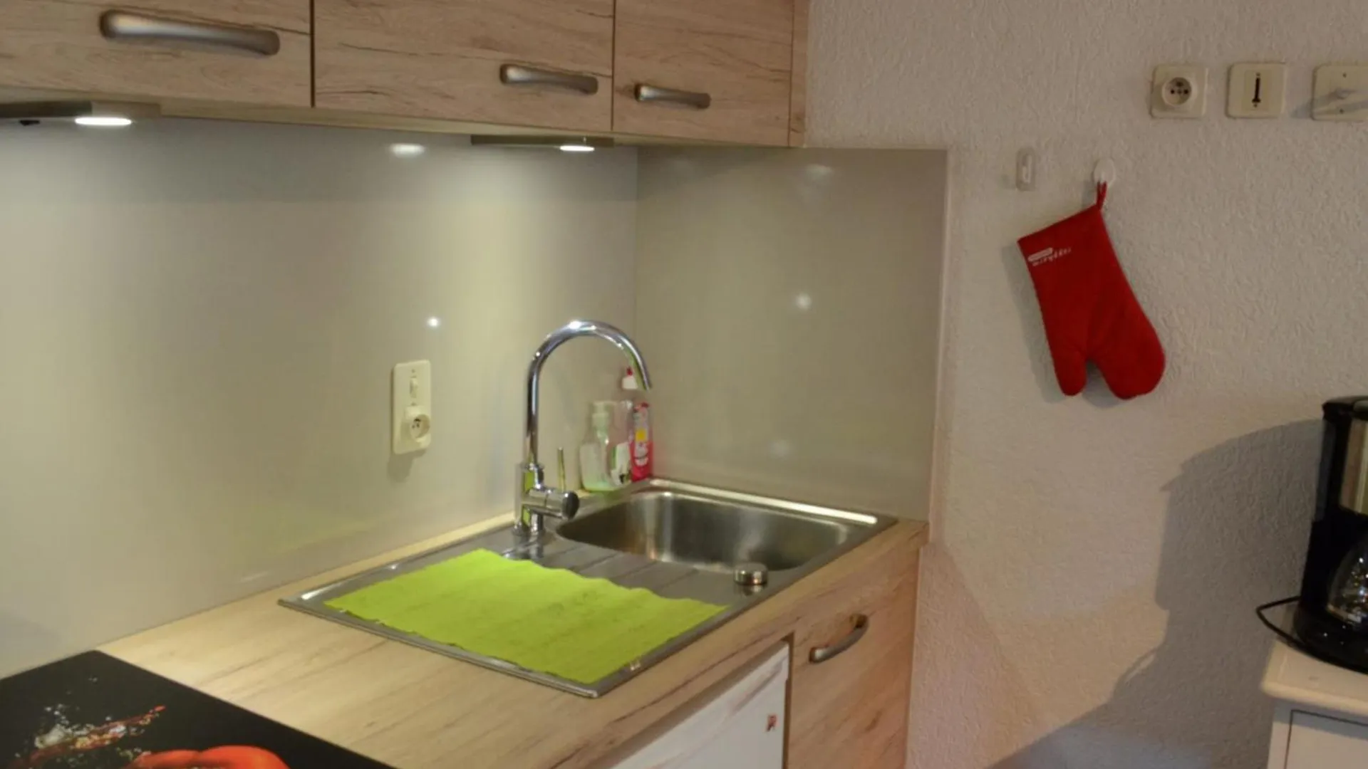 Apartment Studio Mezzanine, Chatel - Proche Village Et Remontees, 4 Pers., Parking, Balcon, Cuisine Equipee - Fr-1-676-161